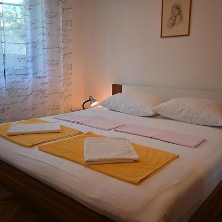 Apartments Tea Pag Đảo Pag Ngoại thất bức ảnh