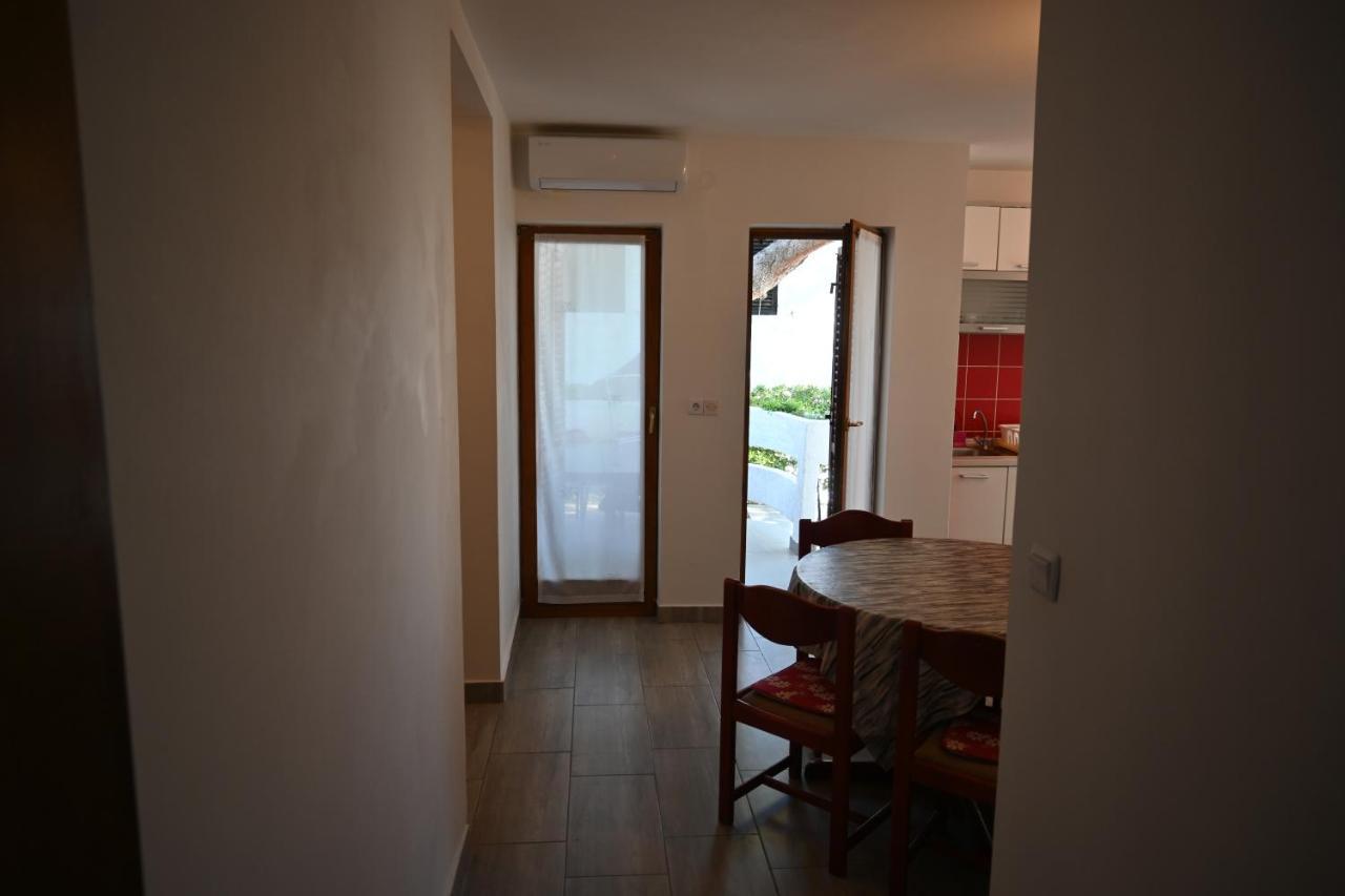 Apartments Tea Pag Đảo Pag Ngoại thất bức ảnh