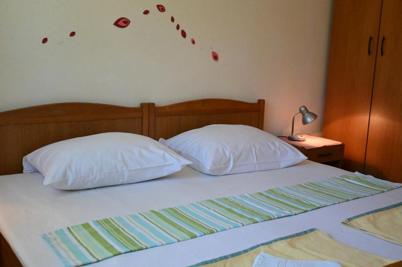 Apartments Tea Pag Đảo Pag Ngoại thất bức ảnh