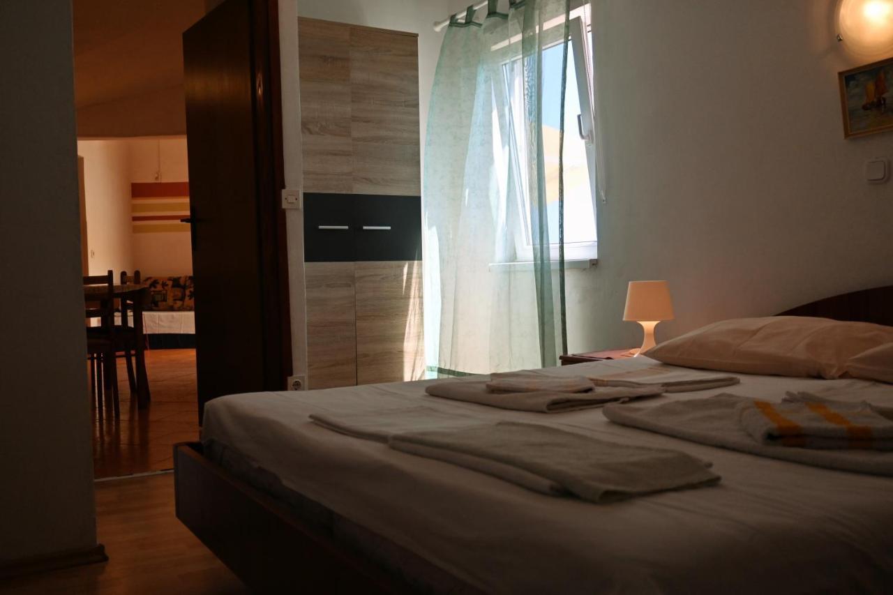 Apartments Tea Pag Đảo Pag Ngoại thất bức ảnh