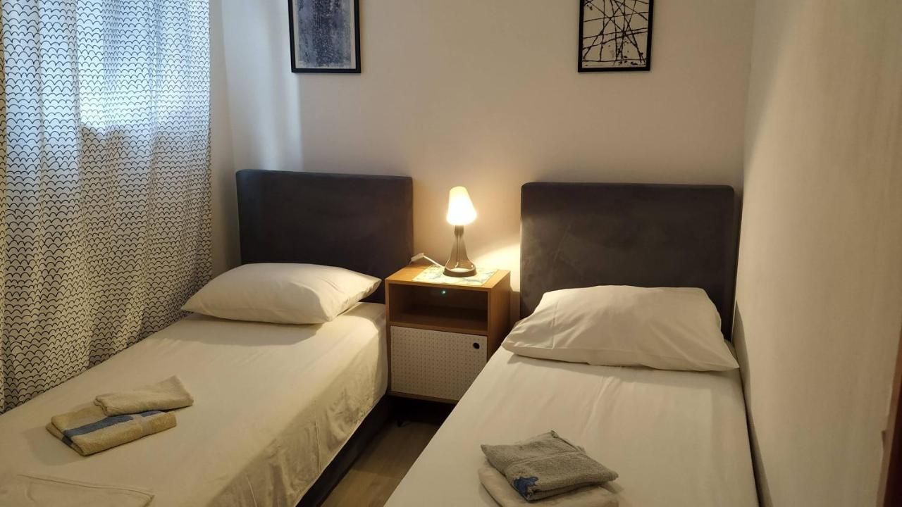 Apartments Tea Pag Đảo Pag Ngoại thất bức ảnh
