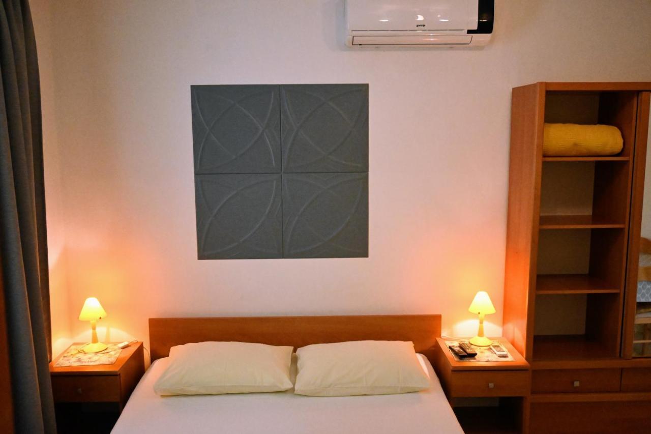 Apartments Tea Pag Đảo Pag Ngoại thất bức ảnh